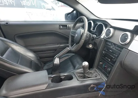 2007 Ford Mustang Gt Deluxe/Gt Premium from USA, damaged, VIN 1ZVHT82H775355835